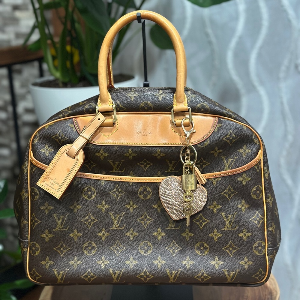Authentic Louis Vuitton Lock & 2 Keys #315 w Unbranded Charm Rhinestone Heart - Picture 3 of 7